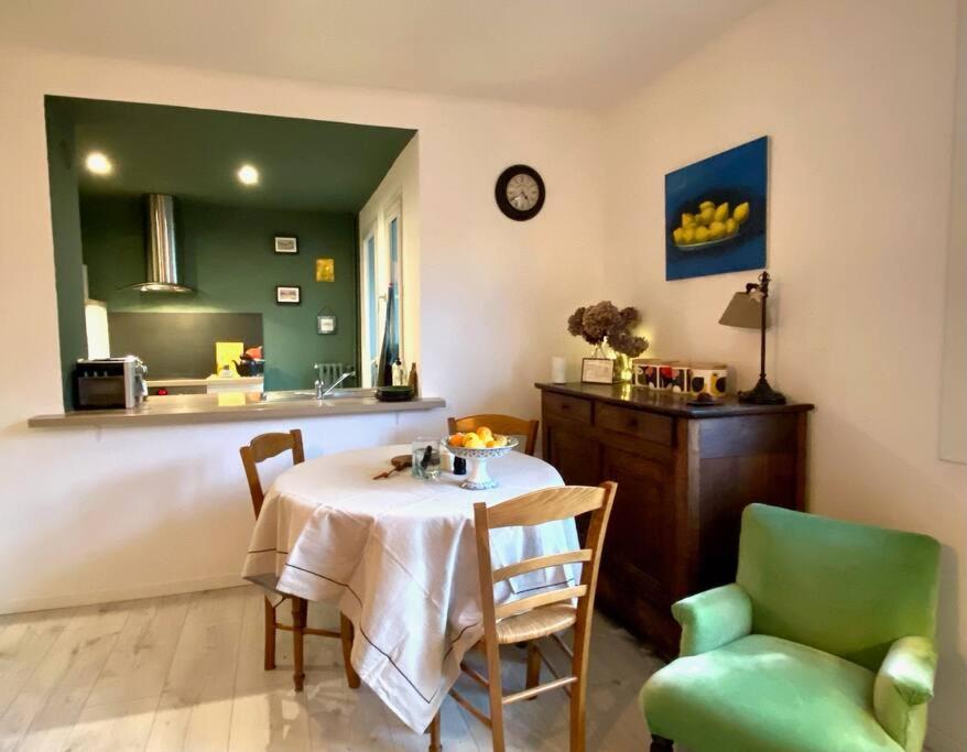 Appartement Chaleureux Entre Zola Et Proce. Нант Экстерьер фото